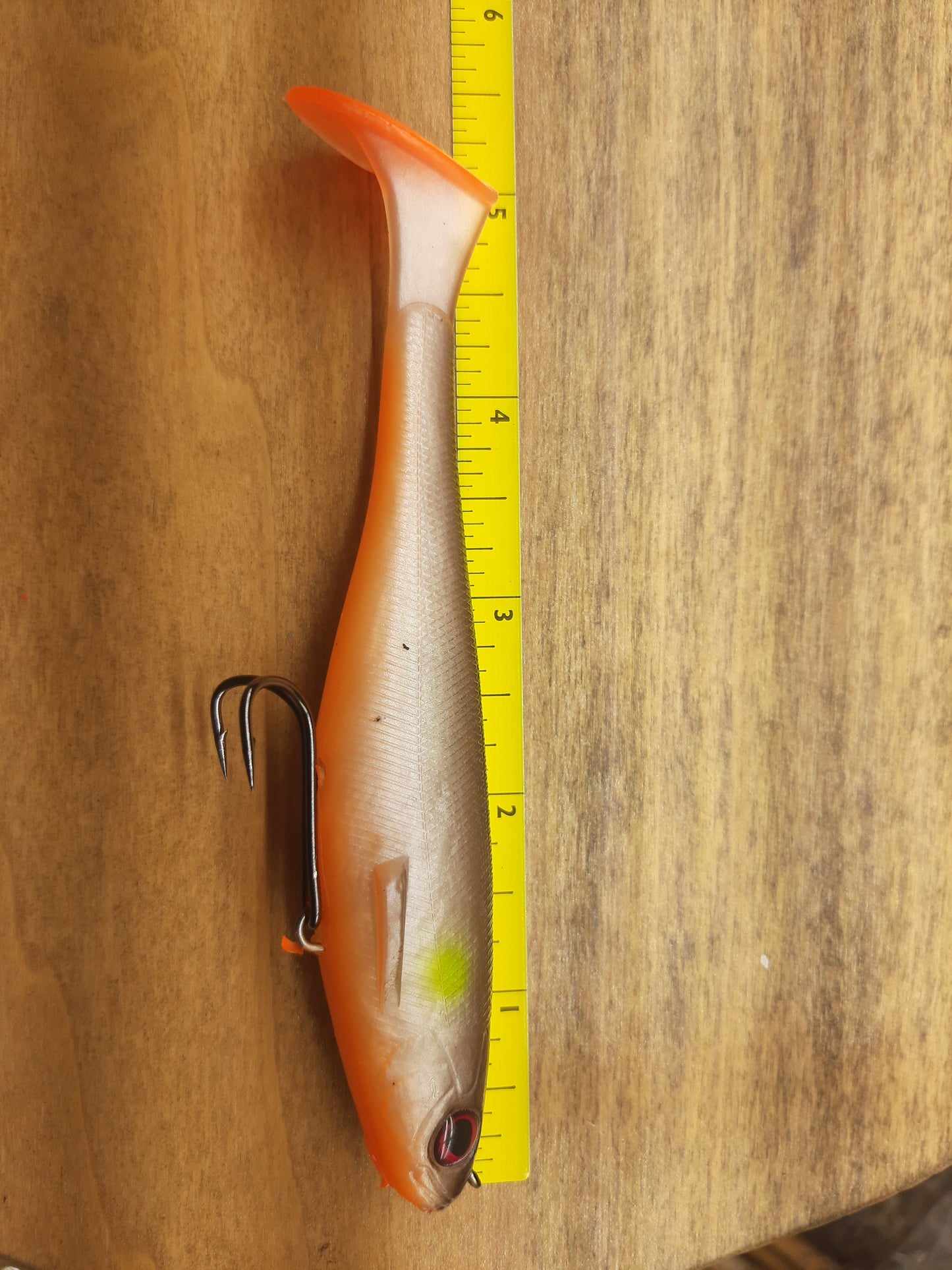 5 1/4 " Swimbaits w/Magnetic Hook Kepper