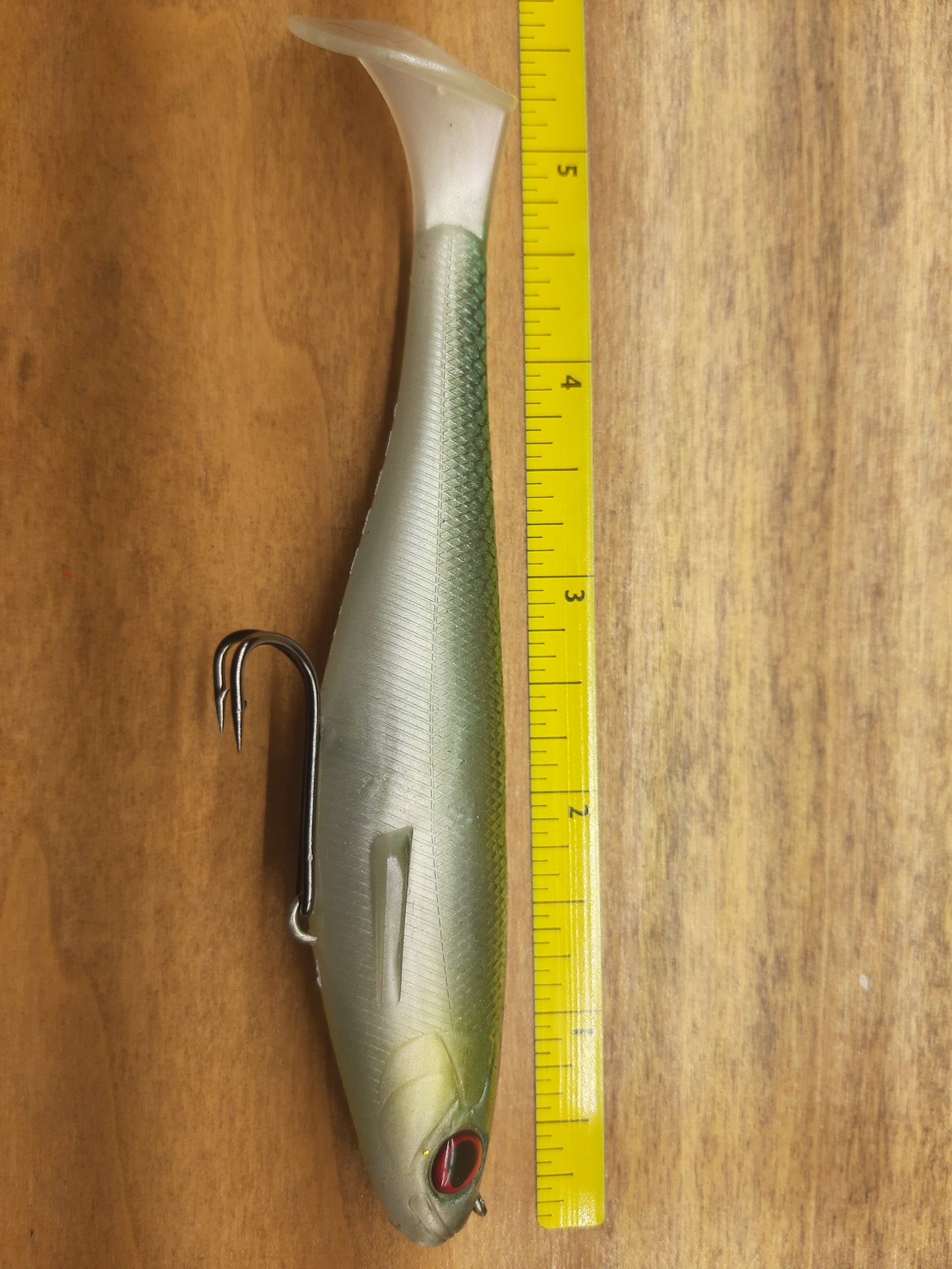 5 1/4 " Swimbaits w/Magnetic Hook Kepper
